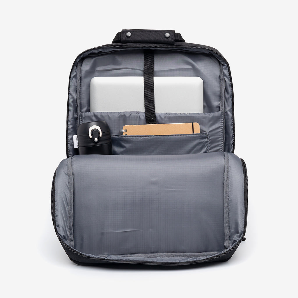 Daily 15" Backpack Black