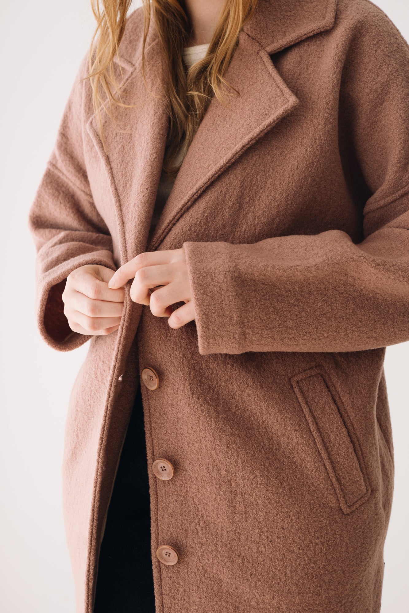 100% Merino Wool oversized coat in Pink - Imagen 4