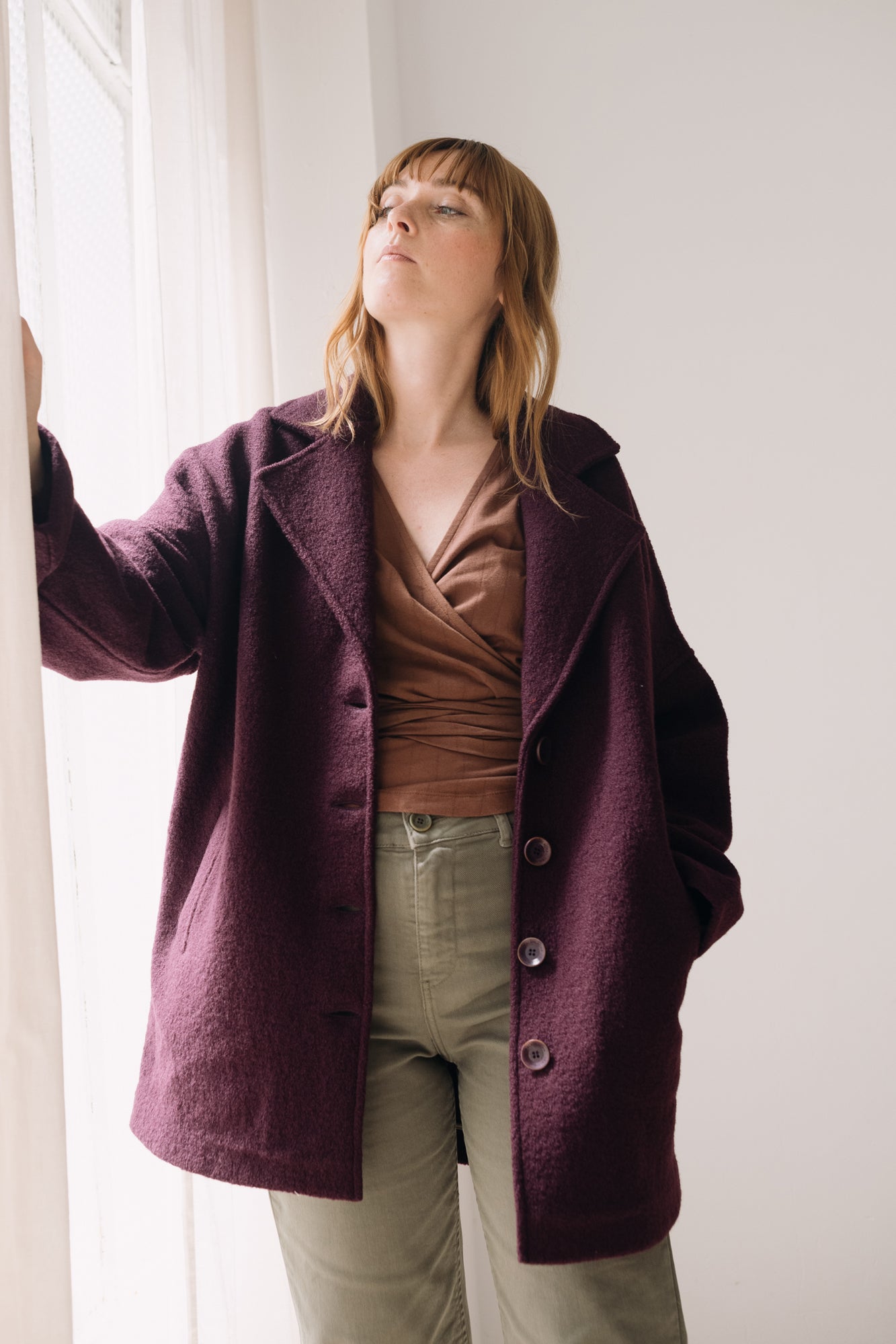 100% Merino Wool oversized coat in Purple - Imagen 2