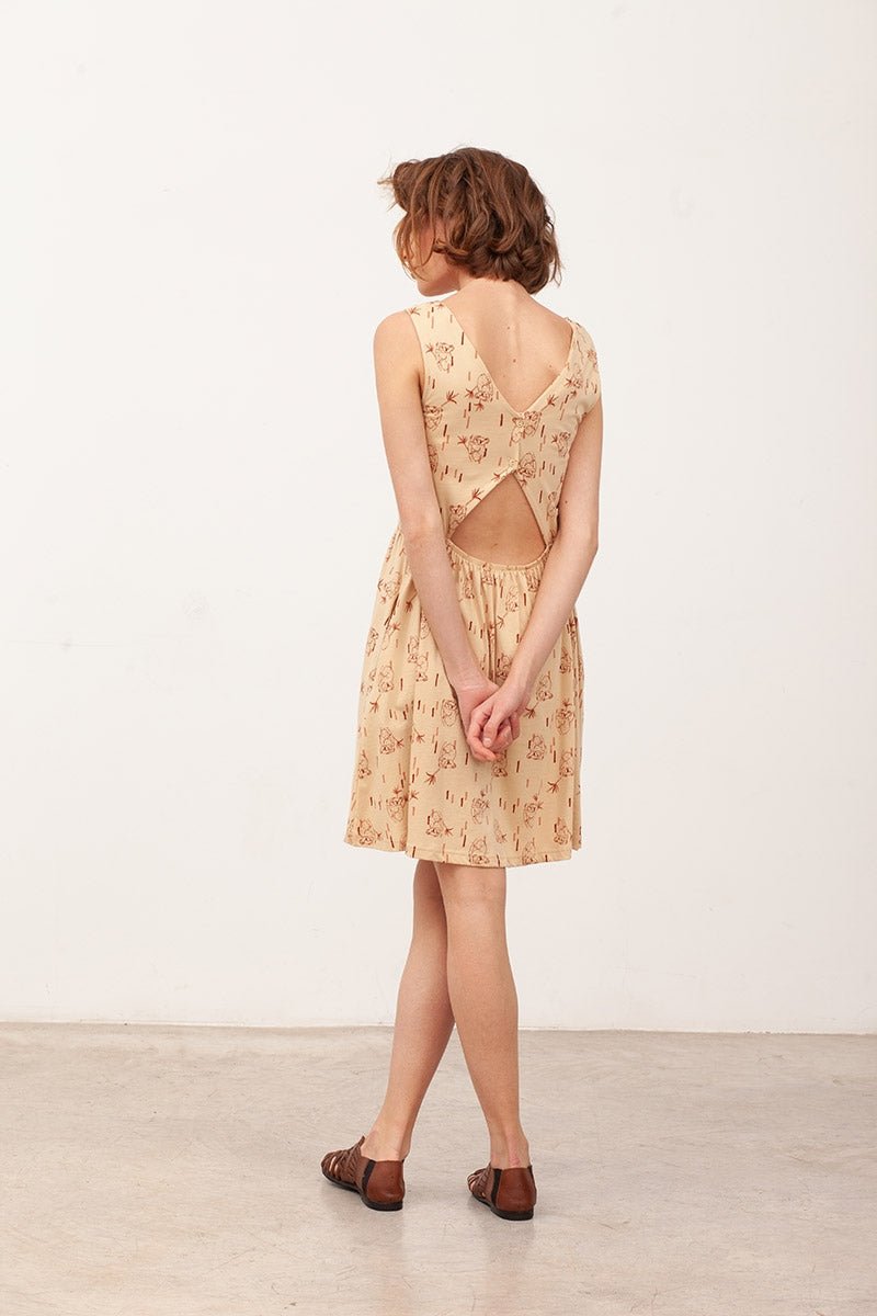 BELISA's backless dress in beige