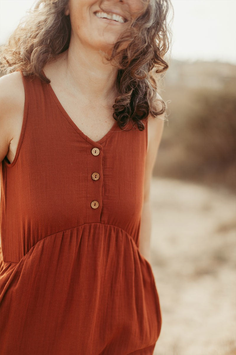 BROOKE muslin Maxi dress in terracotta - Imagen 3