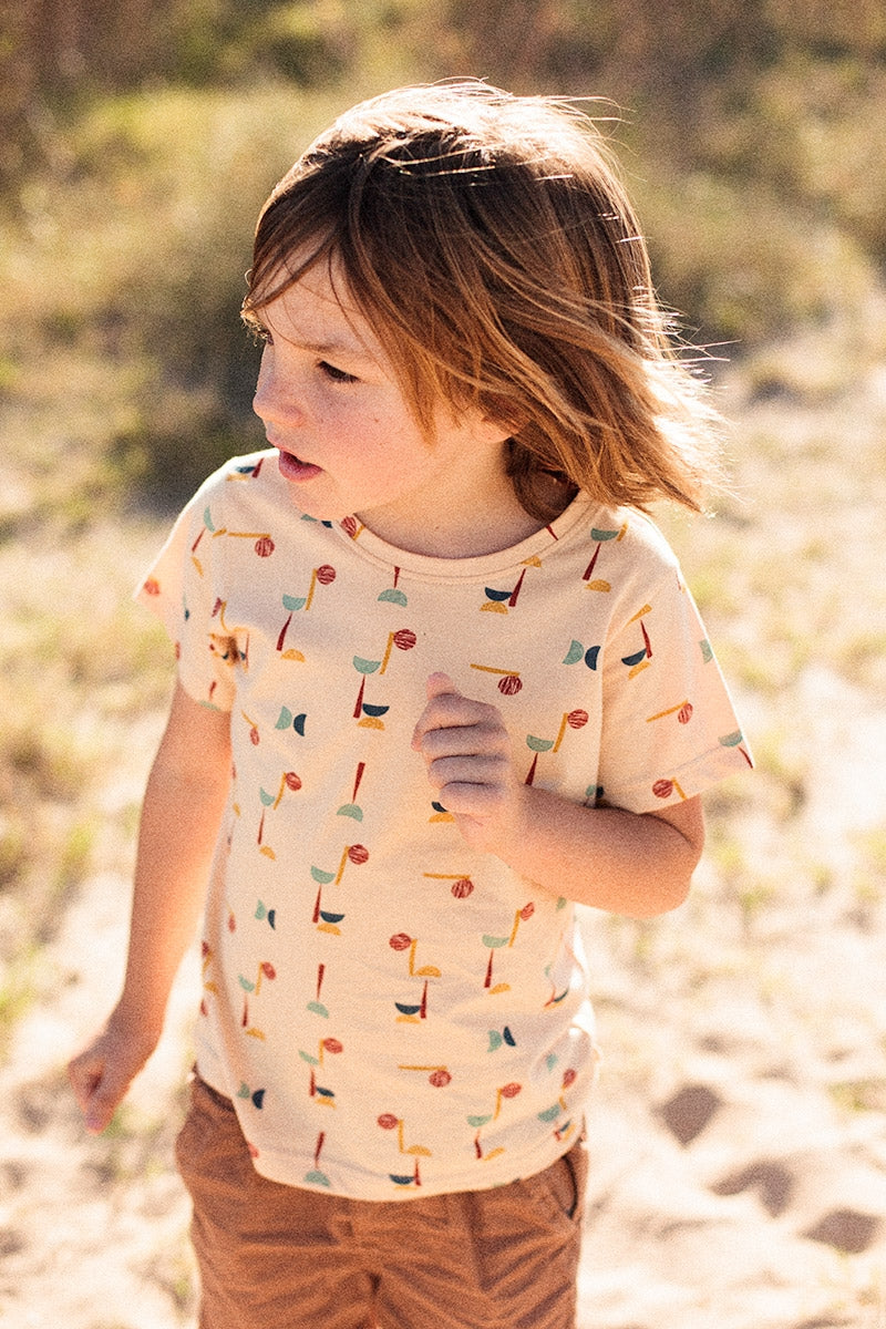 Camiseta unisex estampado geométrico - Imagen 4