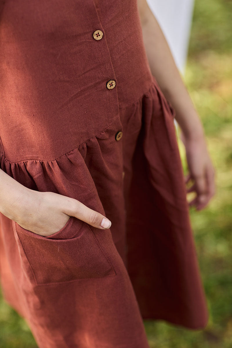 Cross Back Dress in Organic Cotton and Linen Red Rooibos - Imagen 2