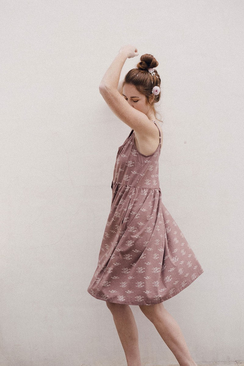 Elma dress with fish in mauve