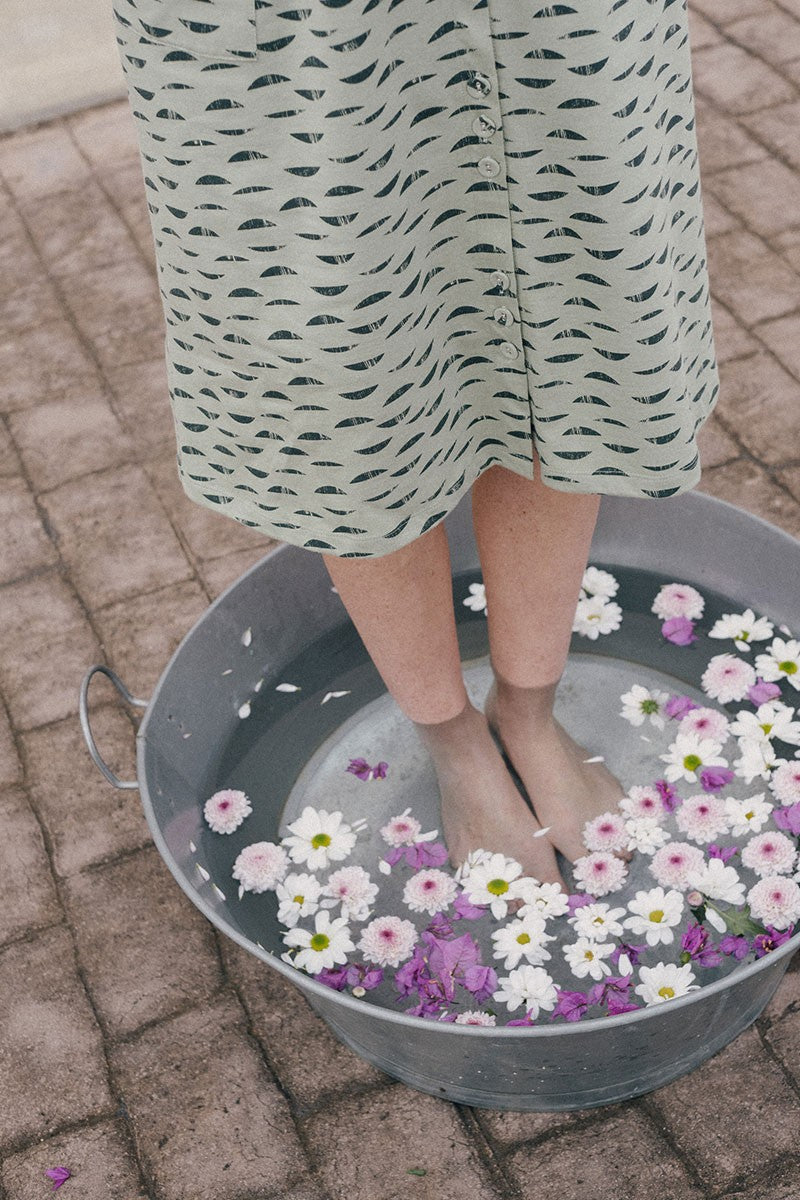 Emma skirt with green reflections