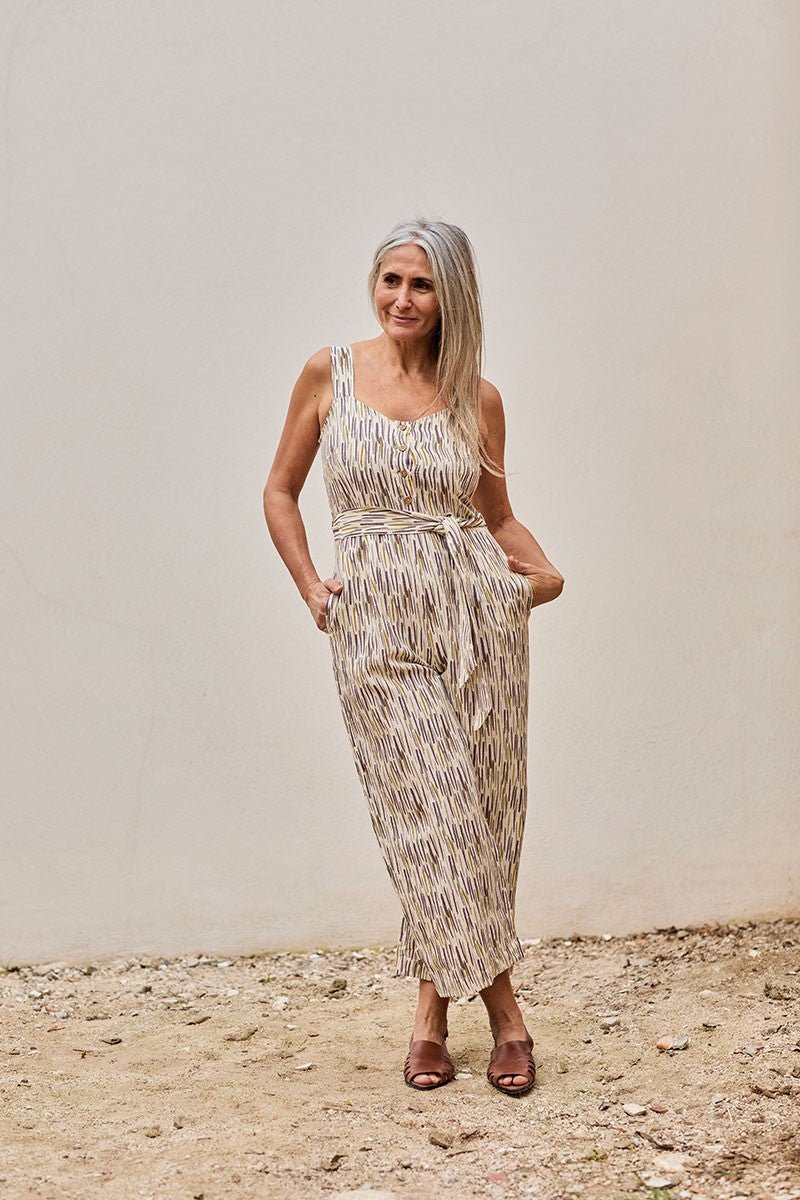 Fancy Linen Jumpsuit in Beige Jungle print