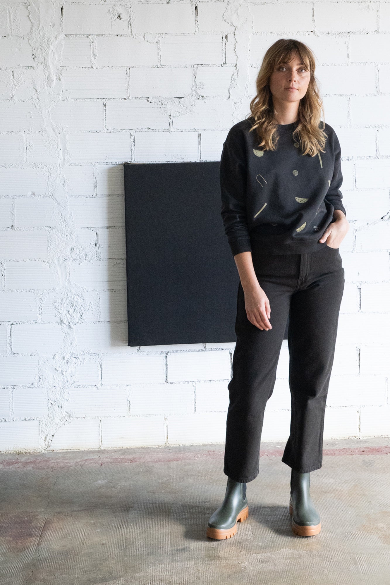 Gabriela sweatshirt eclipse black - Imagen 2