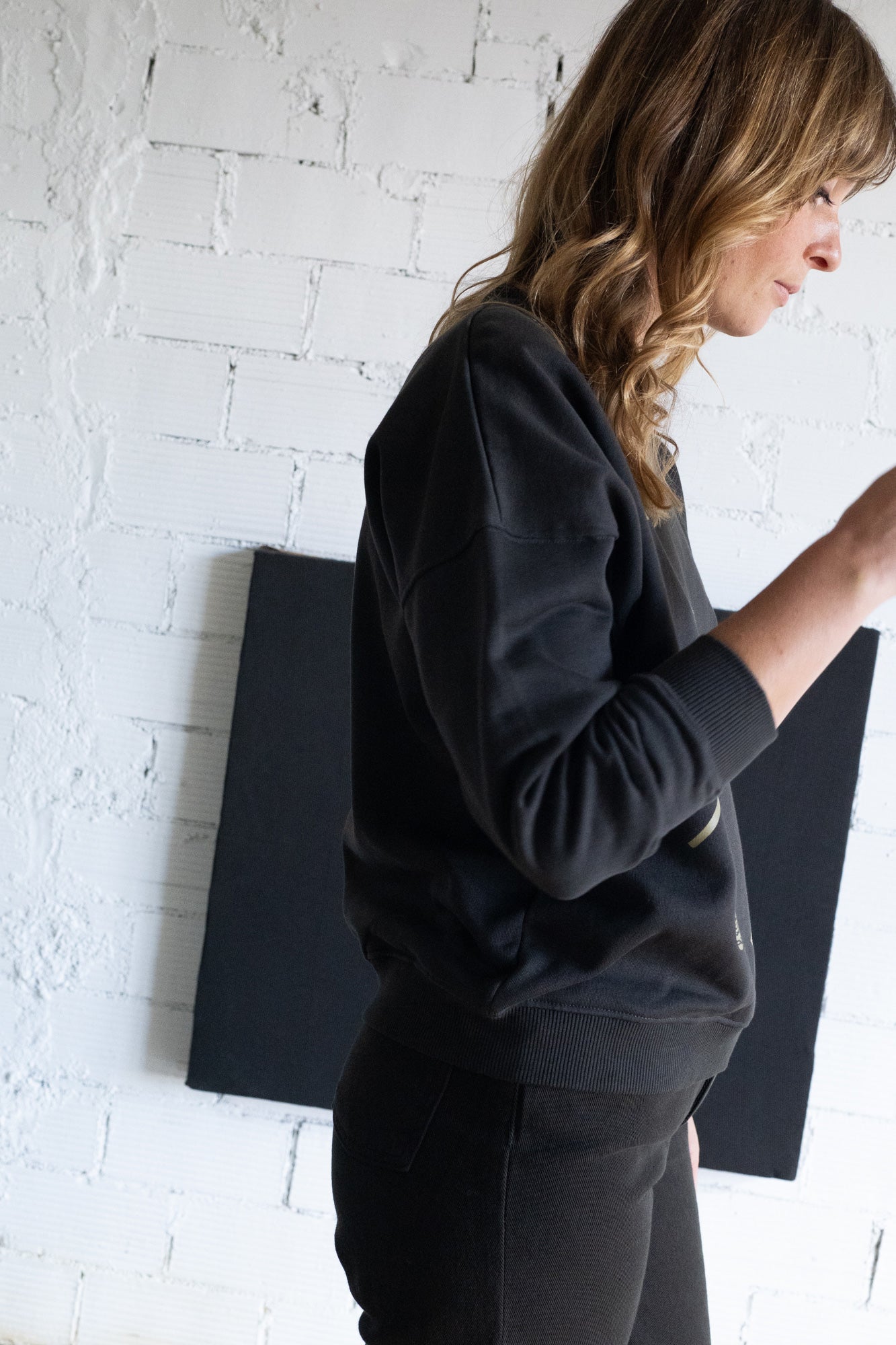 Gabriela sweatshirt eclipse black - Imagen 3