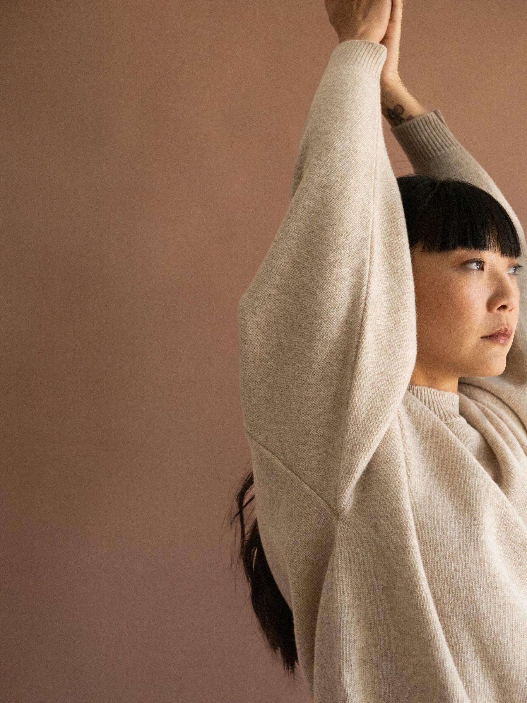 Gaudia sweater batwing sleeve merino wool beige - Imagen 5