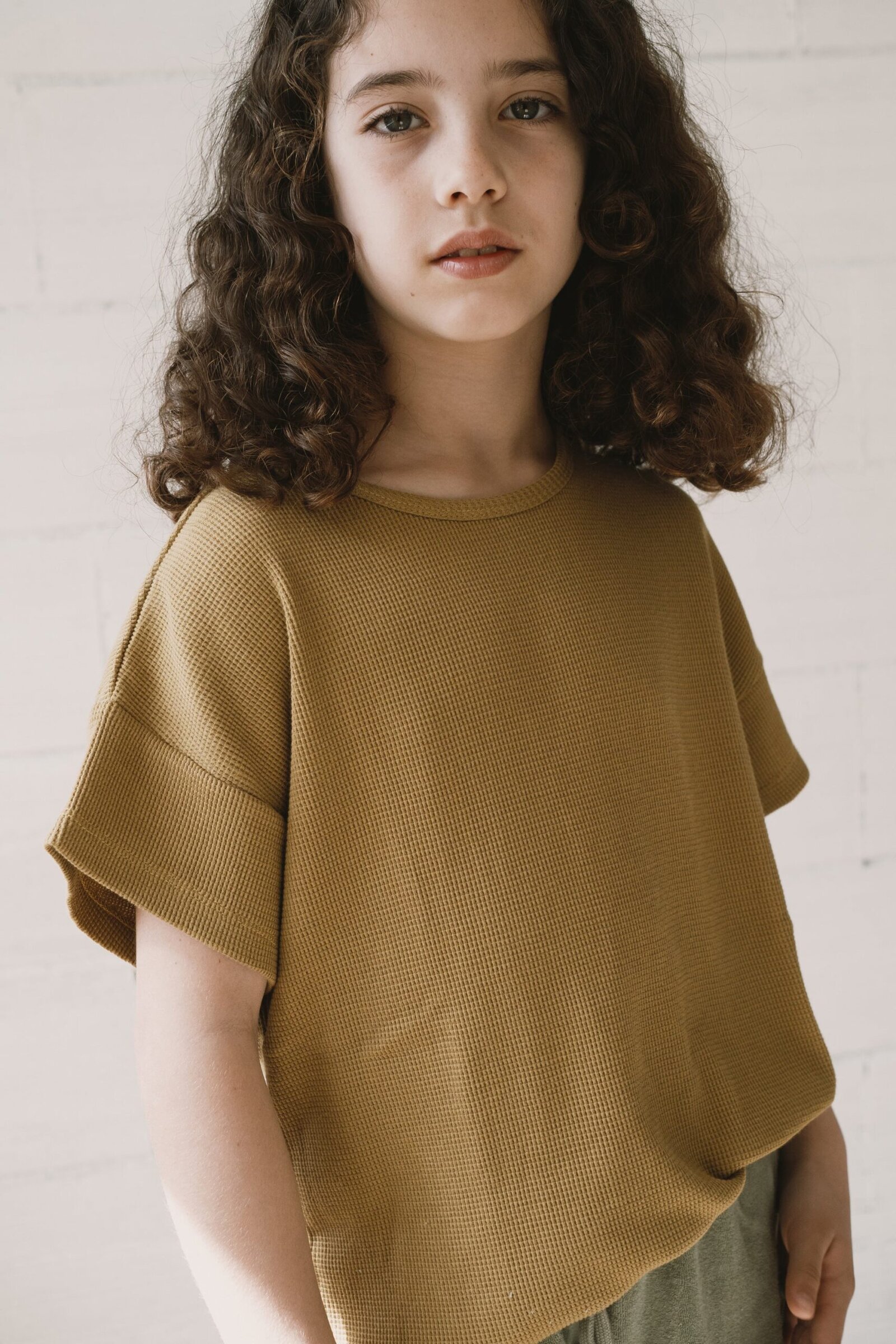 Haco waffle oversized T-shirt in mustard - Imagen 3