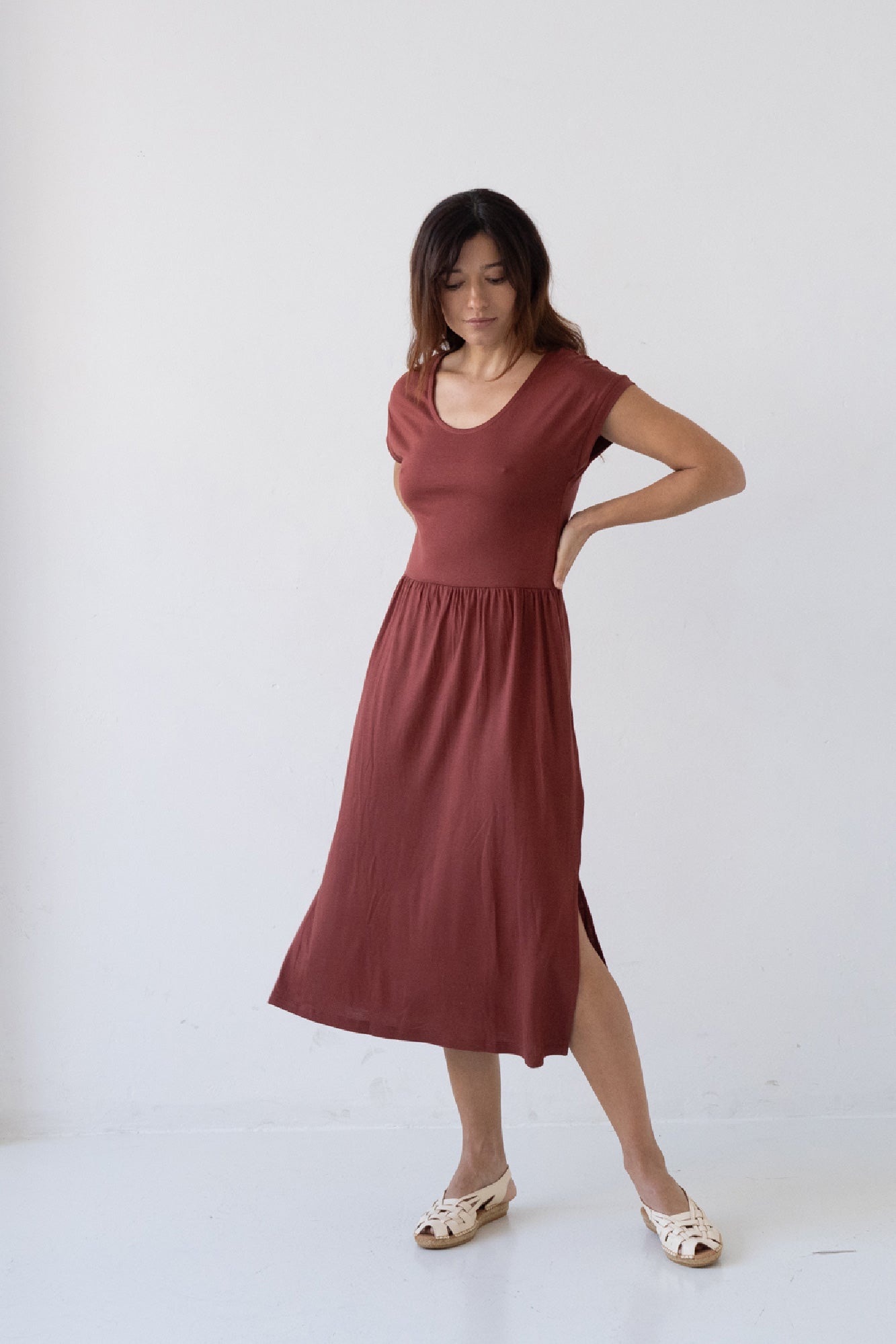 Hanna TENCEL™ long dress in red - Imagen 3