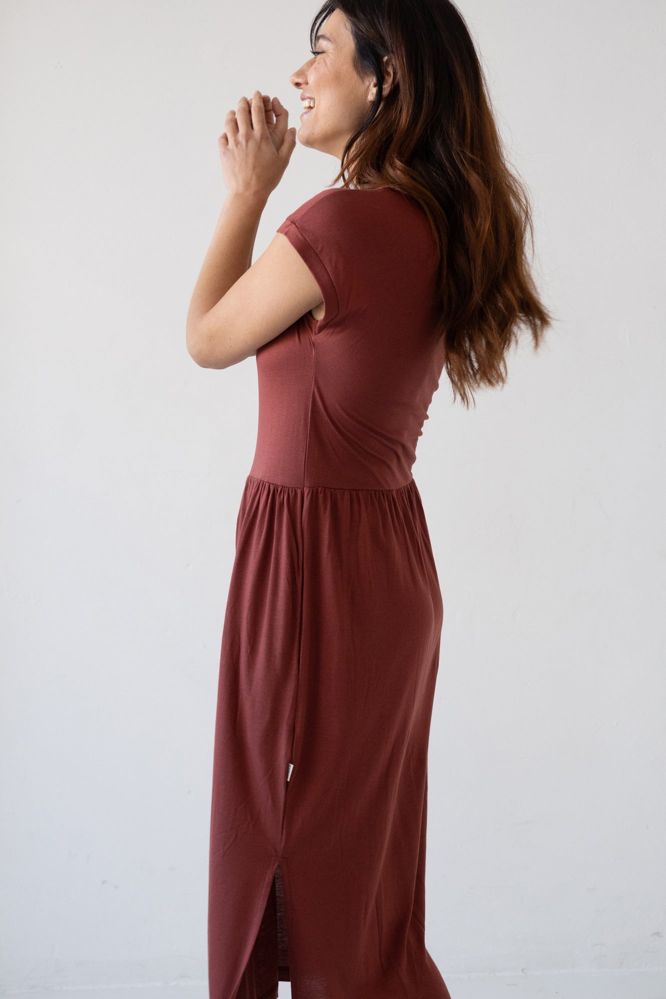 Hanna TENCEL™ long dress in red - Imagen 4