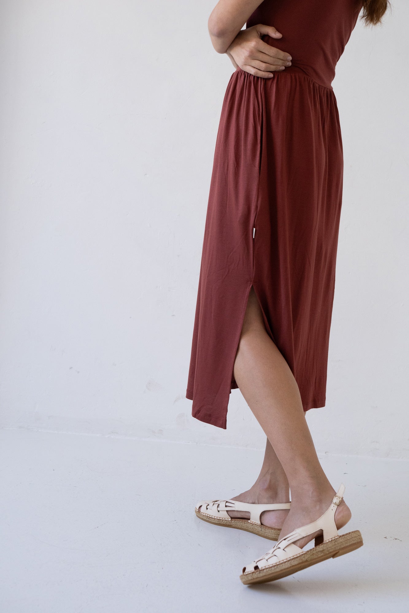 Hanna TENCEL™ long dress in red - Imagen 5
