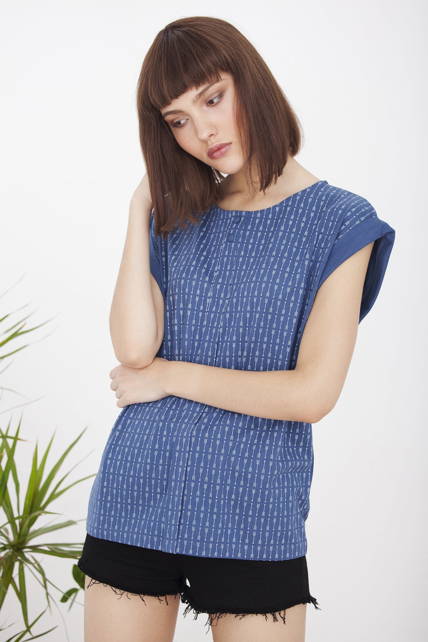 Helena oversize arrow/blue t-shirt