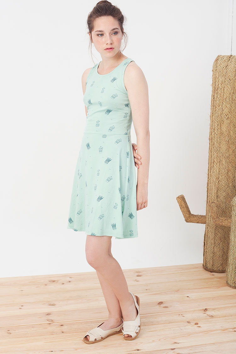 Ilaria dress in light green.
