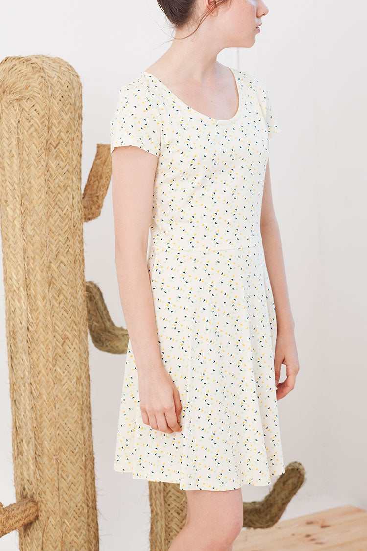 Isabel dress in triangles print.