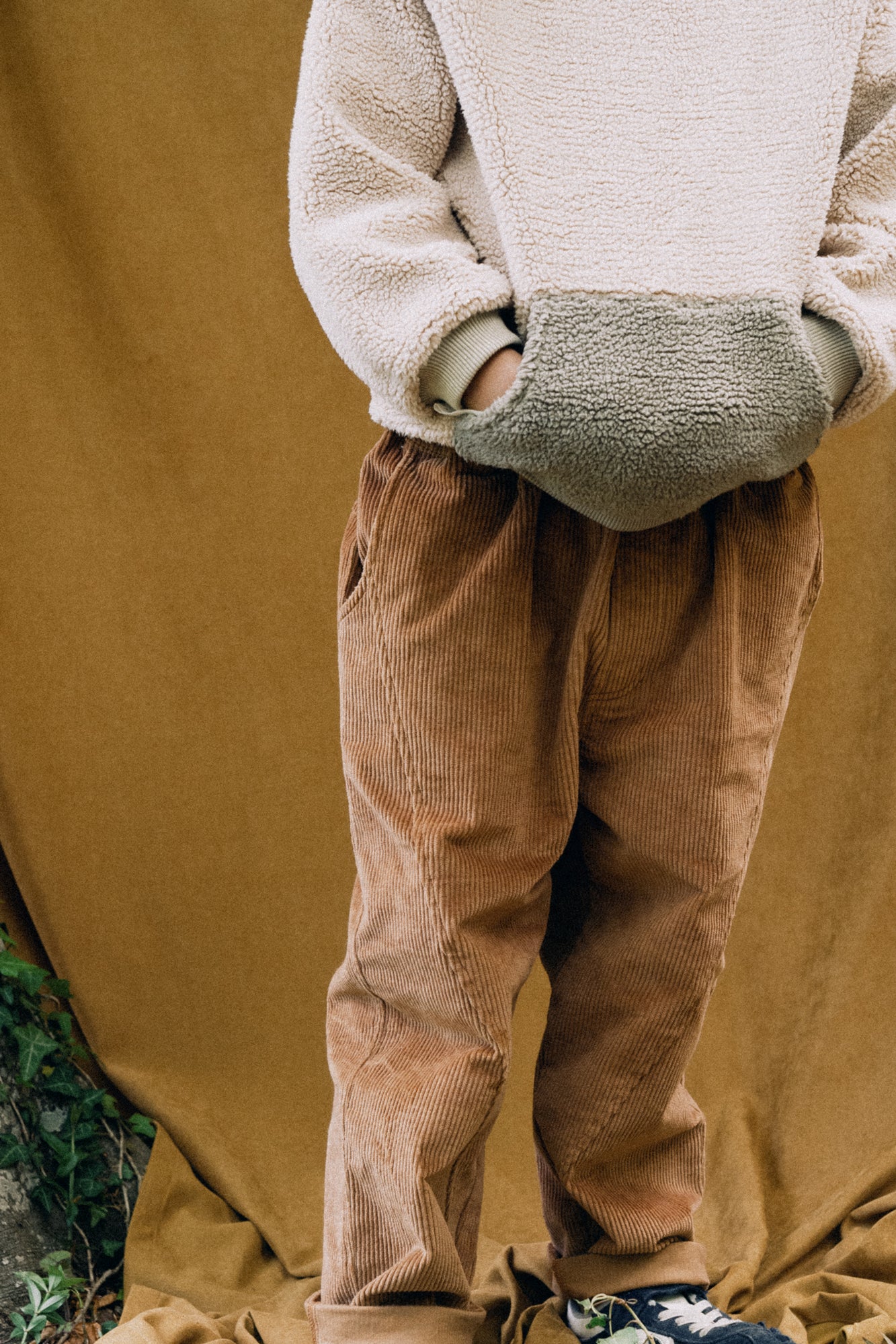 Organic corduroy kids pants Terracota - Imagen 6