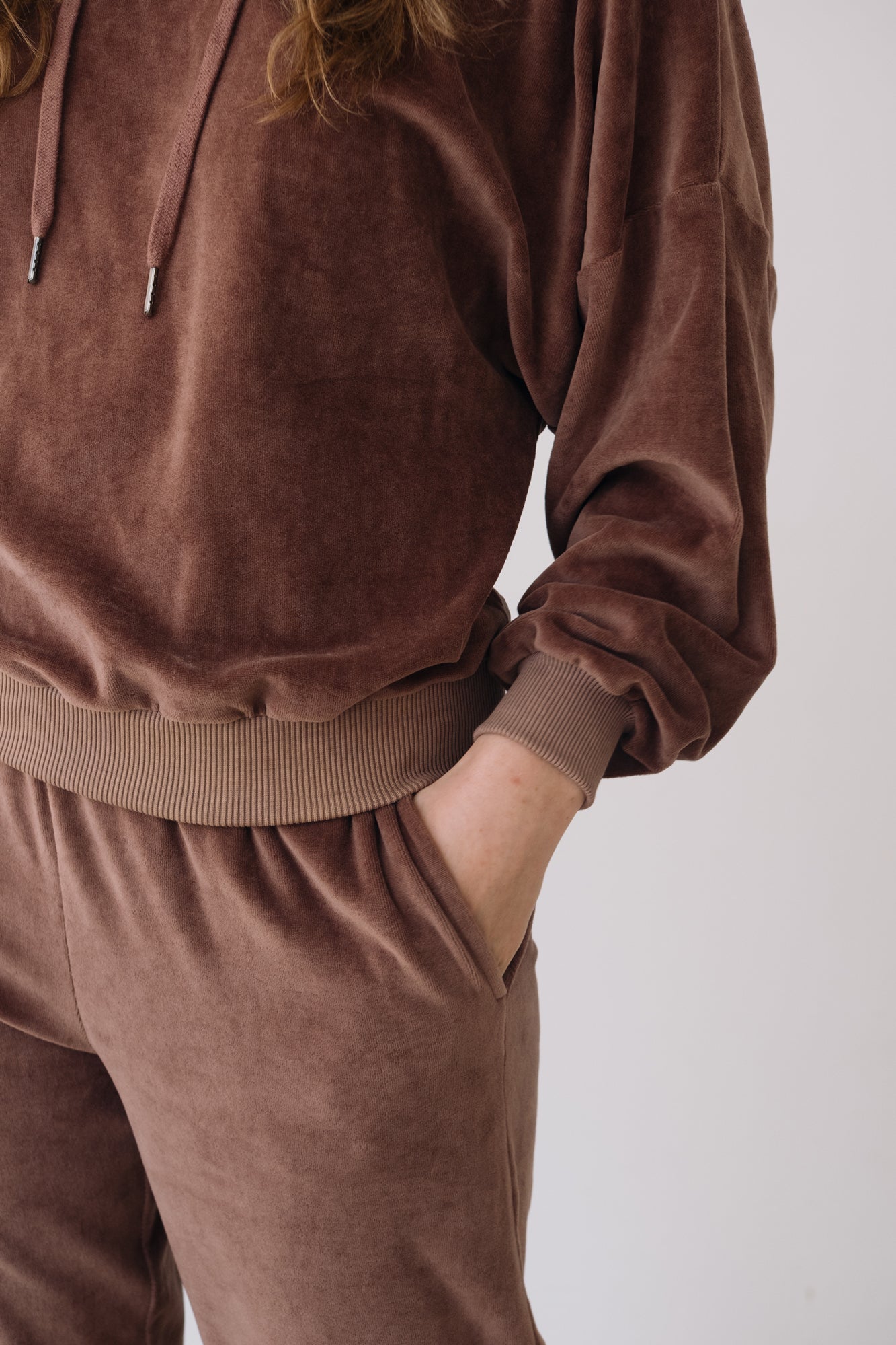 Organic Velvet Jogger in Mauve - Imagen 8