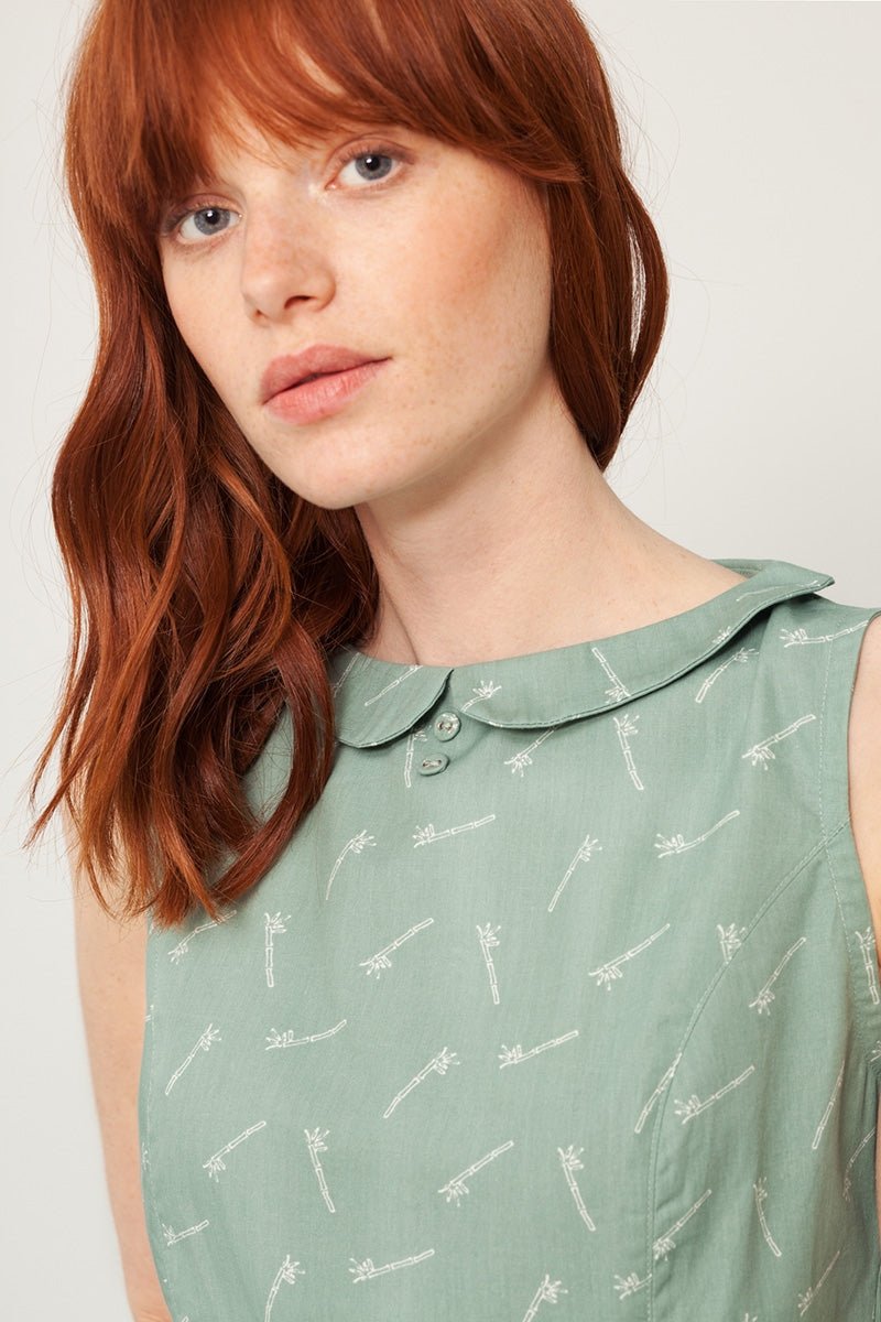 Pearle Peter Pan collar dress in green and bambu print - Imagen 2
