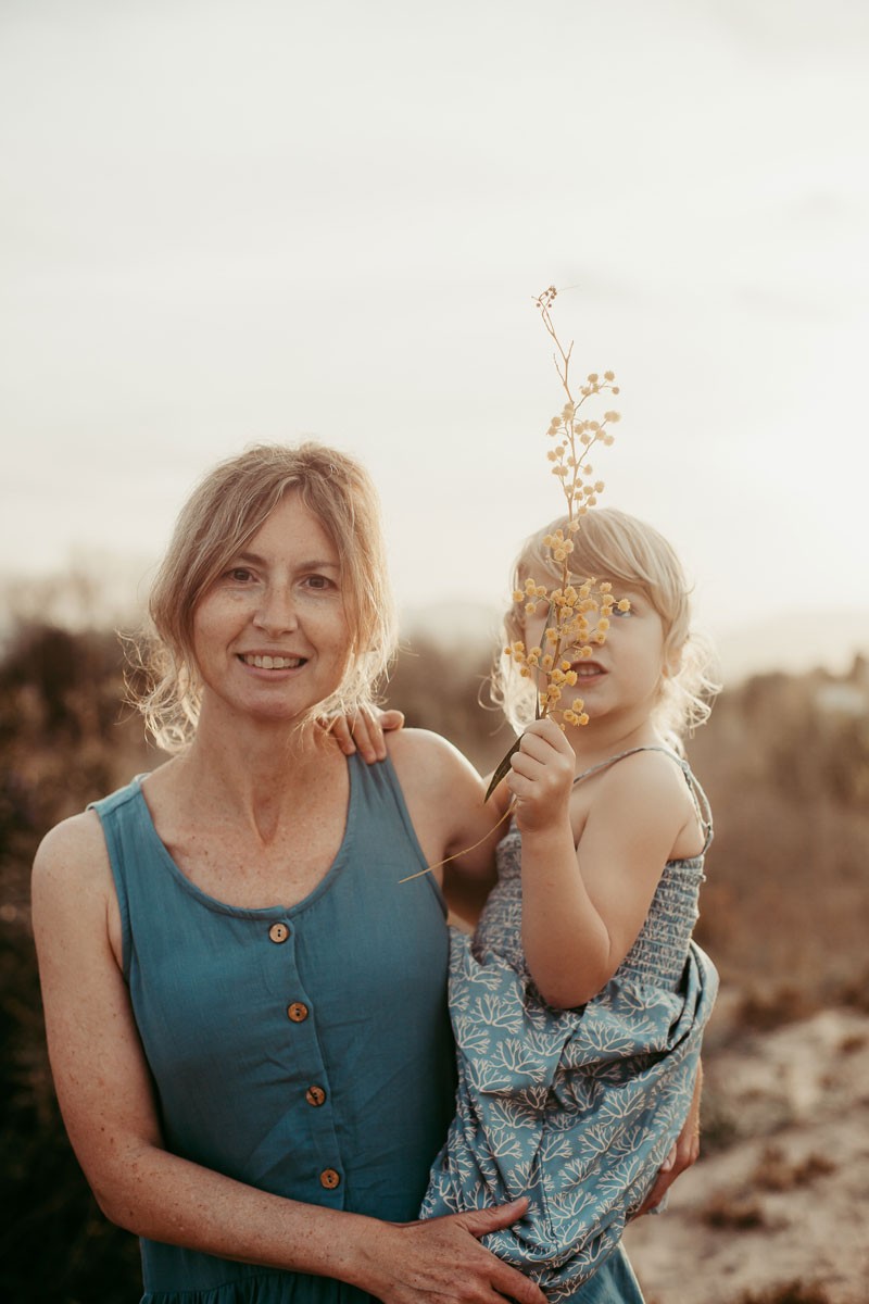 Smocked dress in blue - Imagen 5