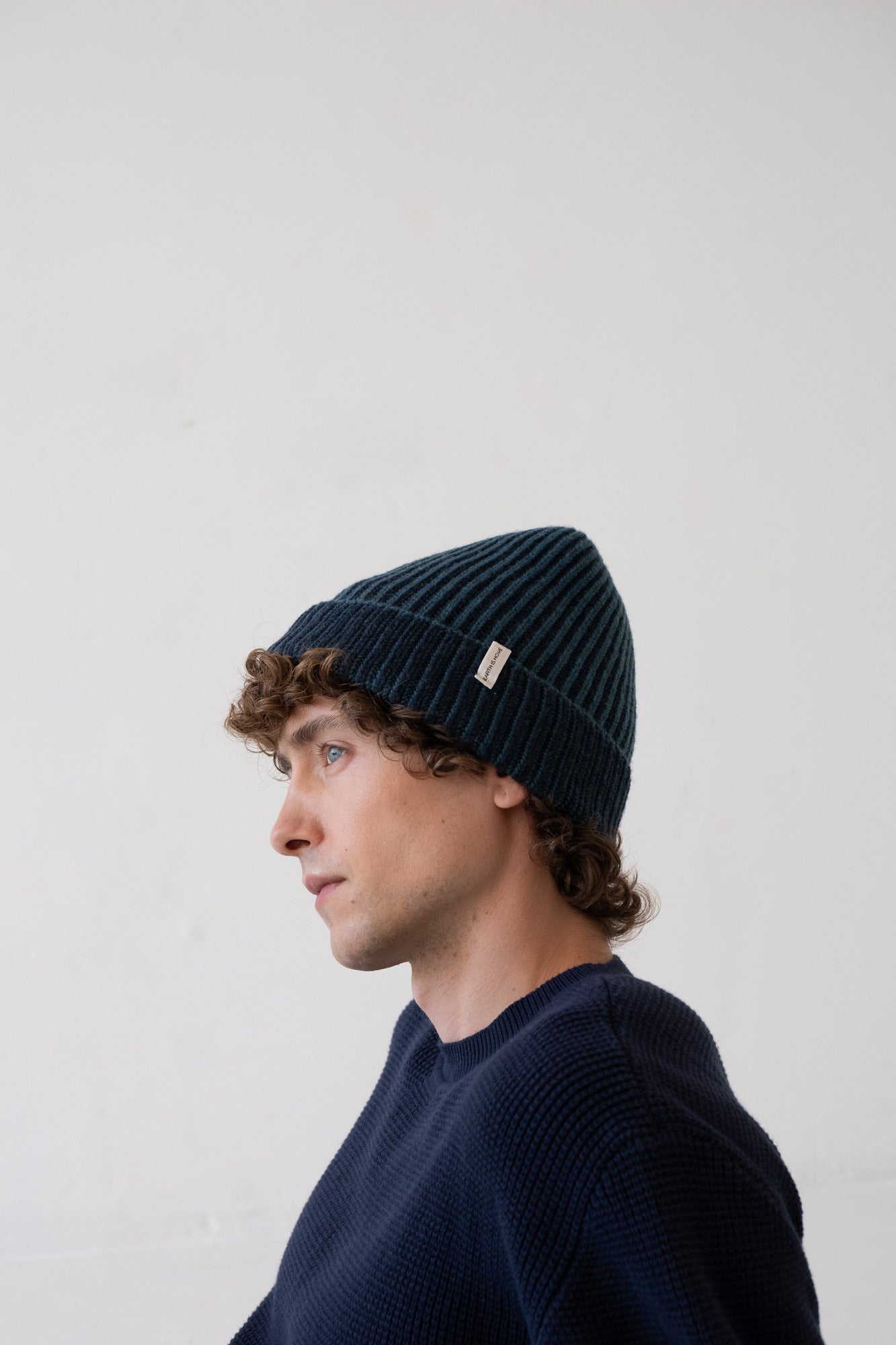 Tao chunky wool beanie in two-tone blue - Imagen 4