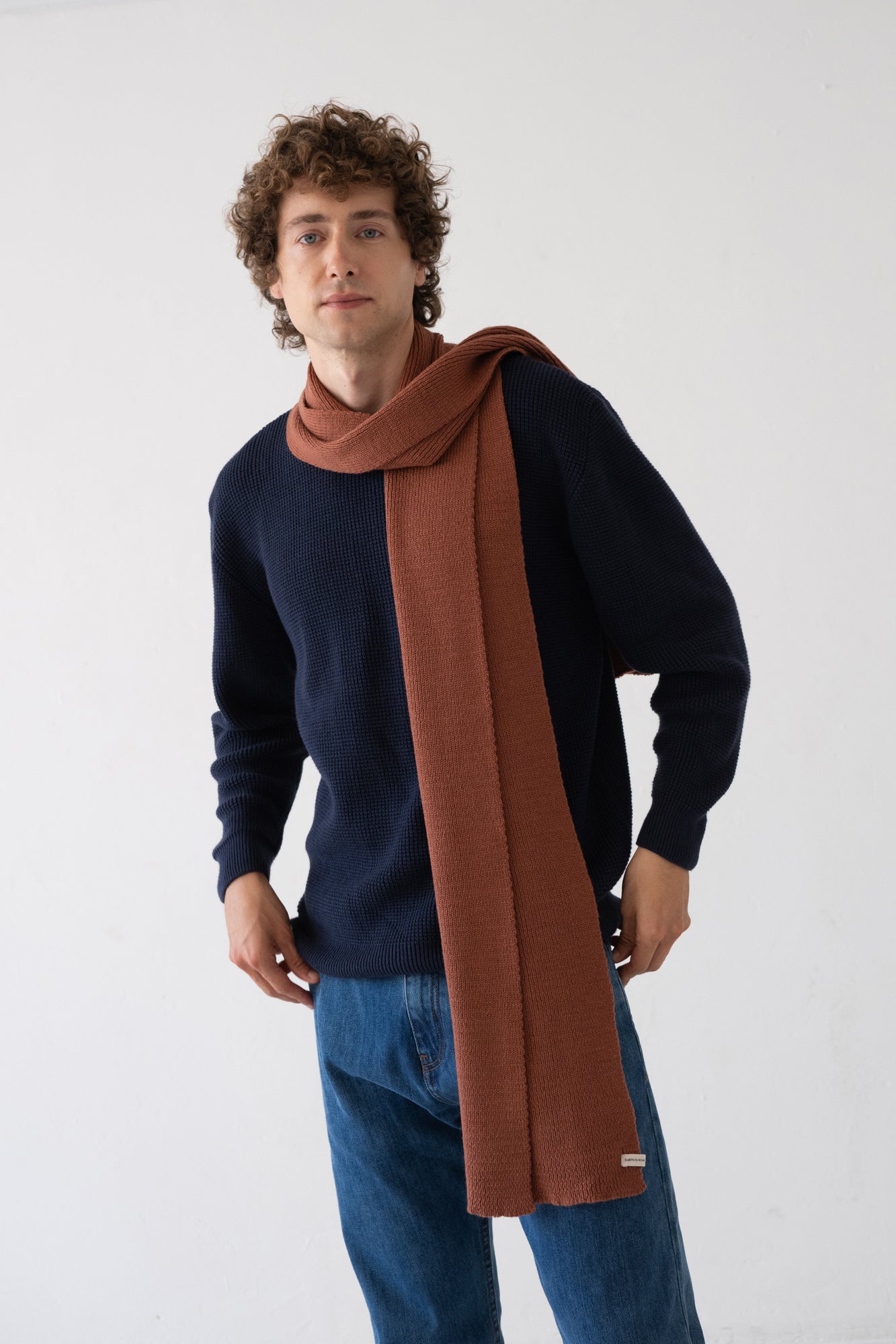 Tayo chunky wool scarf in red - Imagen 3