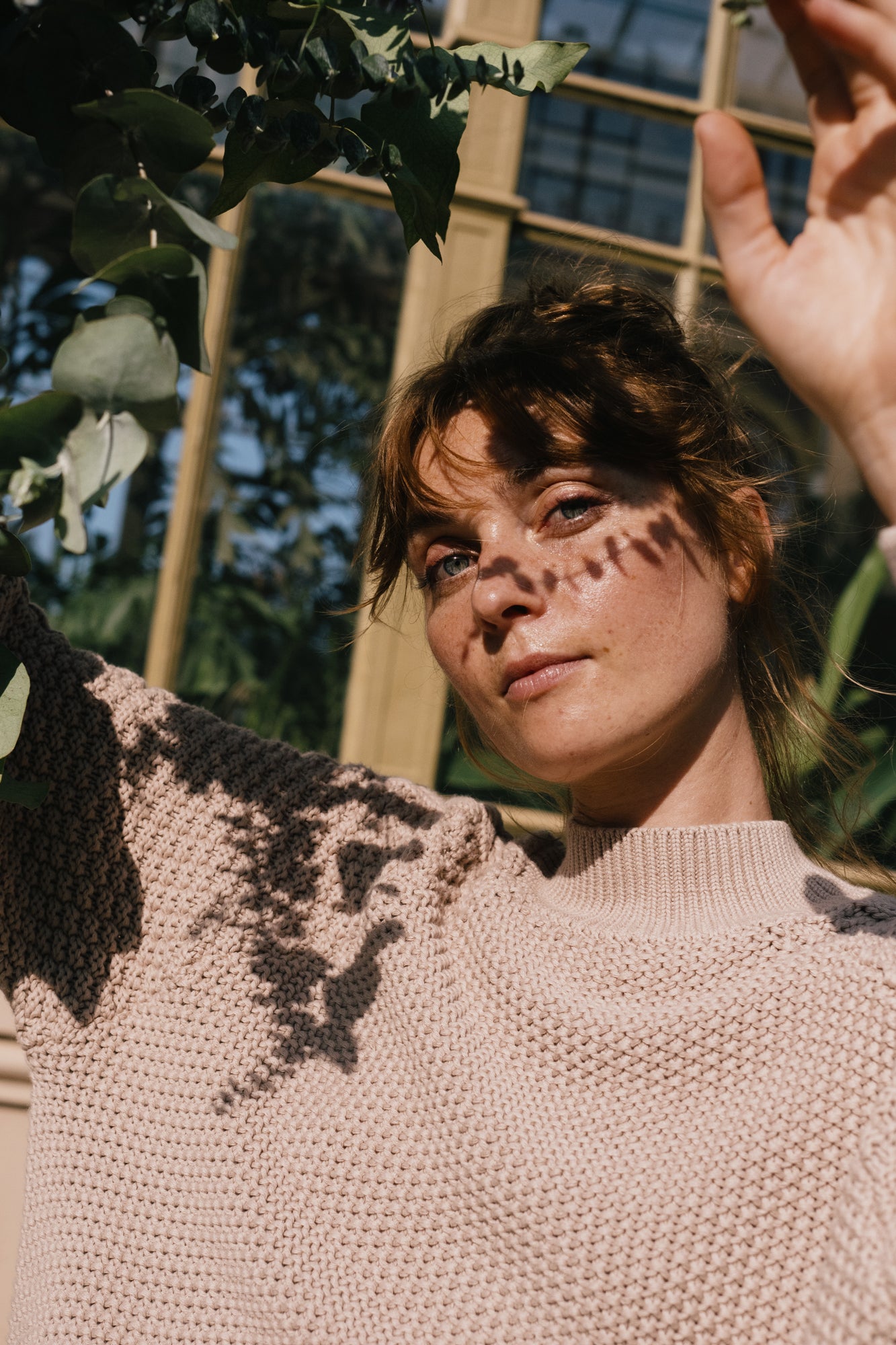 Turner Sweater Organic Cotton in Magnolia White - Imagen 5