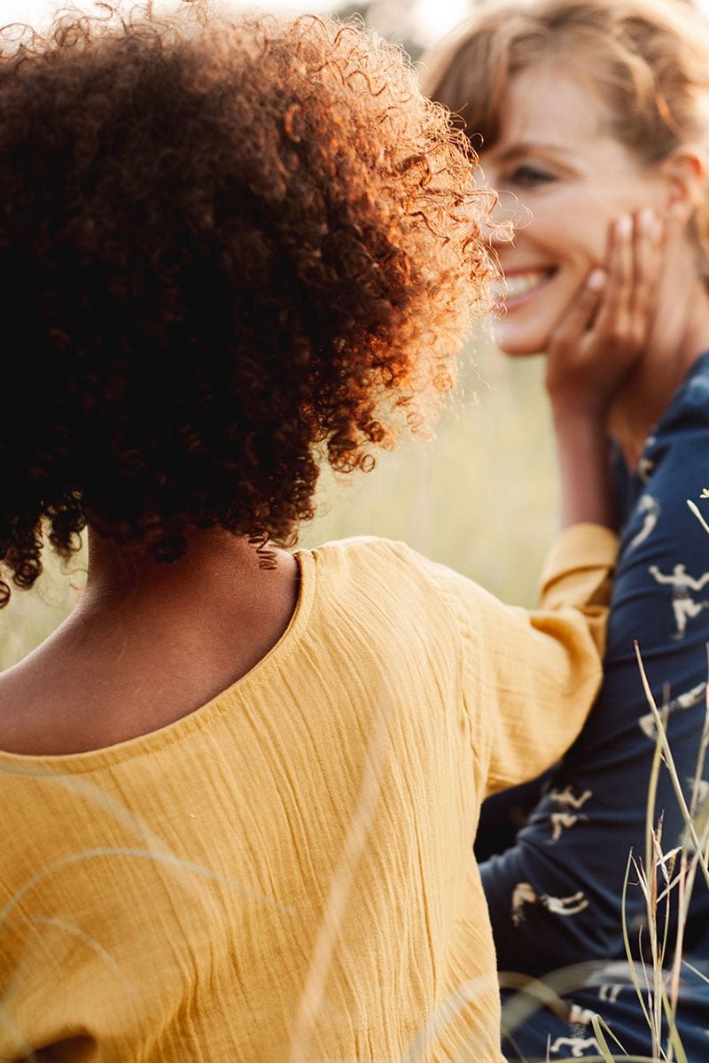 Vestido muselina basic mostaza - Imagen 4