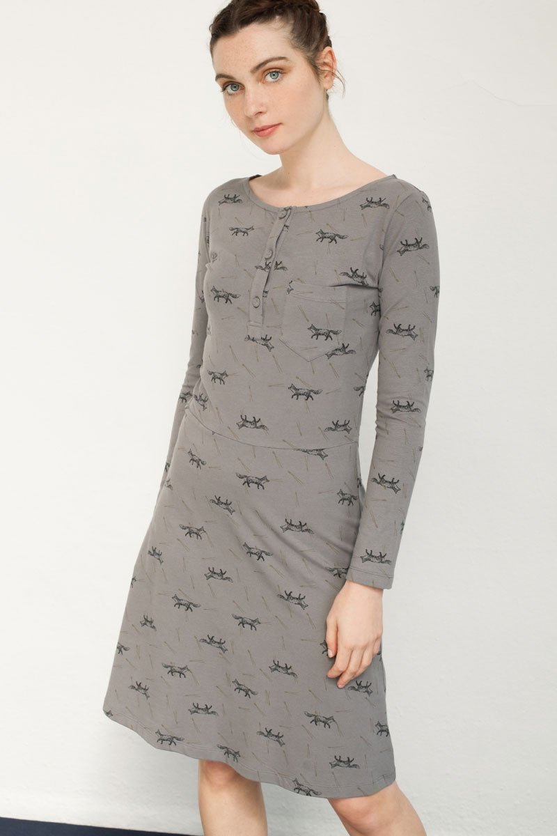 Vestido Nataly con tapeta estampado zorros.