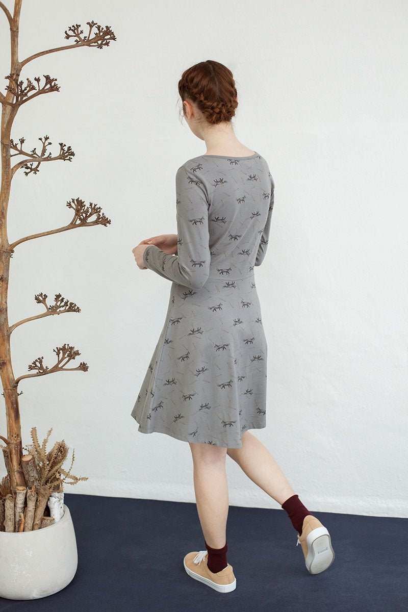 Vestido Nidia media capa gris con estampado zorros. - Imagen 2